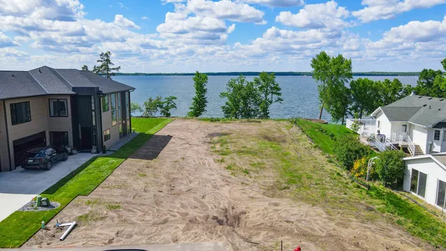 $459,000 | 11600 Indian Beach Road, Spicer, MN 56288