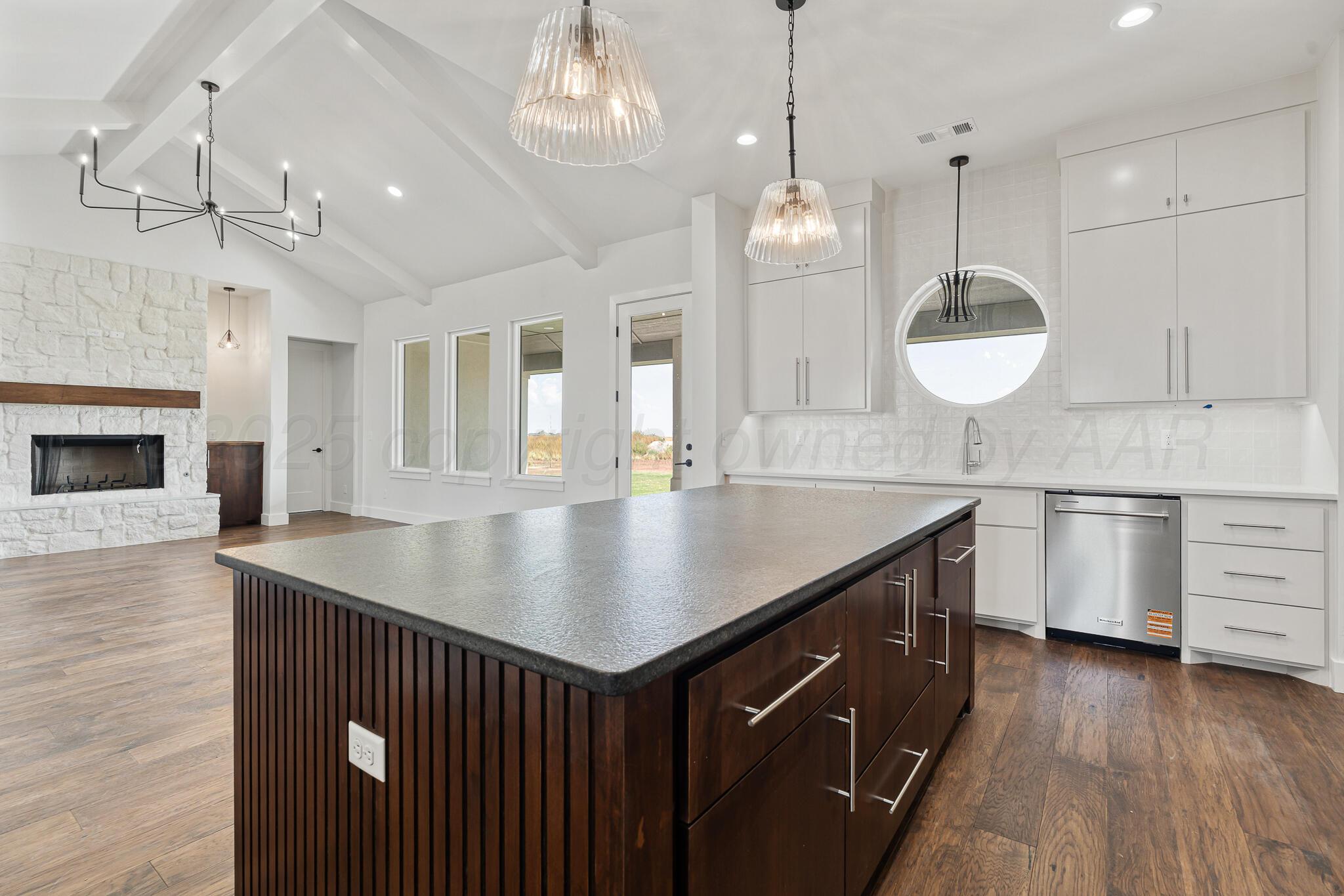 3851 Juniper Springs Road Amarillo, TX 79119 - Photo 12 of 39 Kitchen