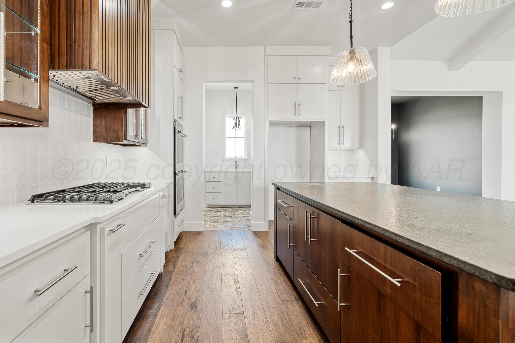 3851 Juniper Springs Road Amarillo, TX 79119 - Photo 9 of 39 Kitchen