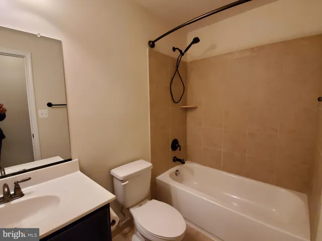 a view of entryway with front door