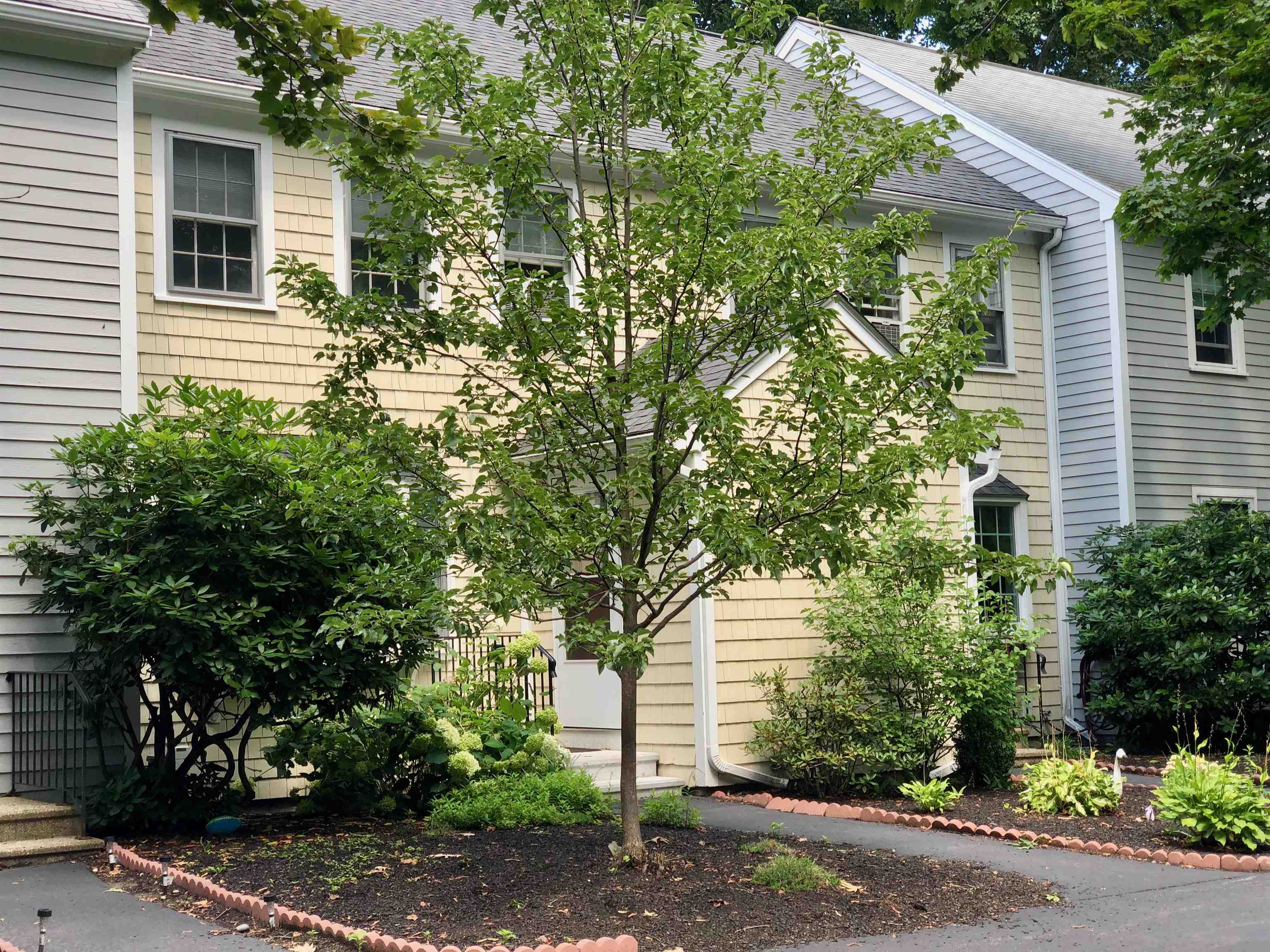 3370 Lafayette Road, Unit 18 Portsmouth, NH 03801 - Photo 2 of 18 Gallery Image 2