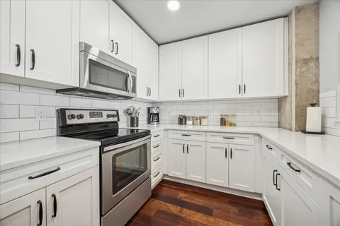 $925,000 | 360 Nueces Street, Unit 4009, Austin, TX 78701