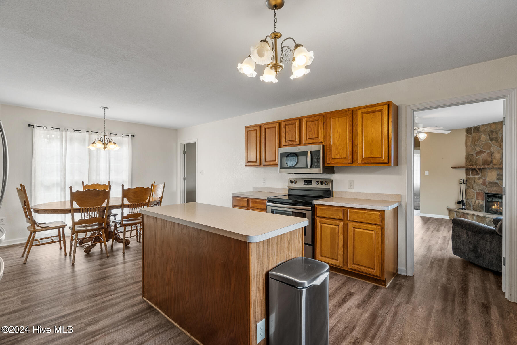 104 Thomas Point Road Shiloh, NC 27974 - Photo 14 of 54 Kitchen
