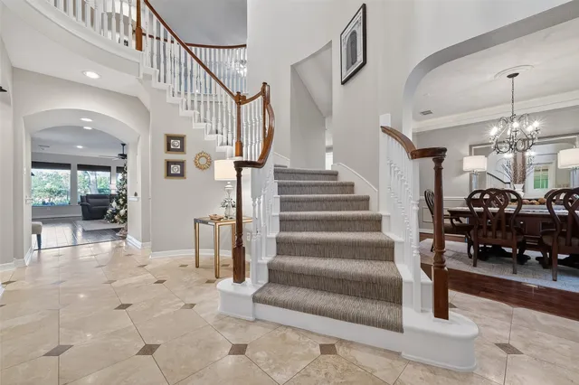 a view of entryway and hall