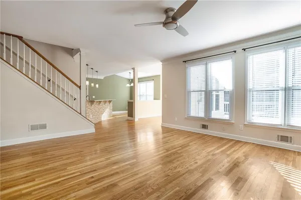 a view of a large white building