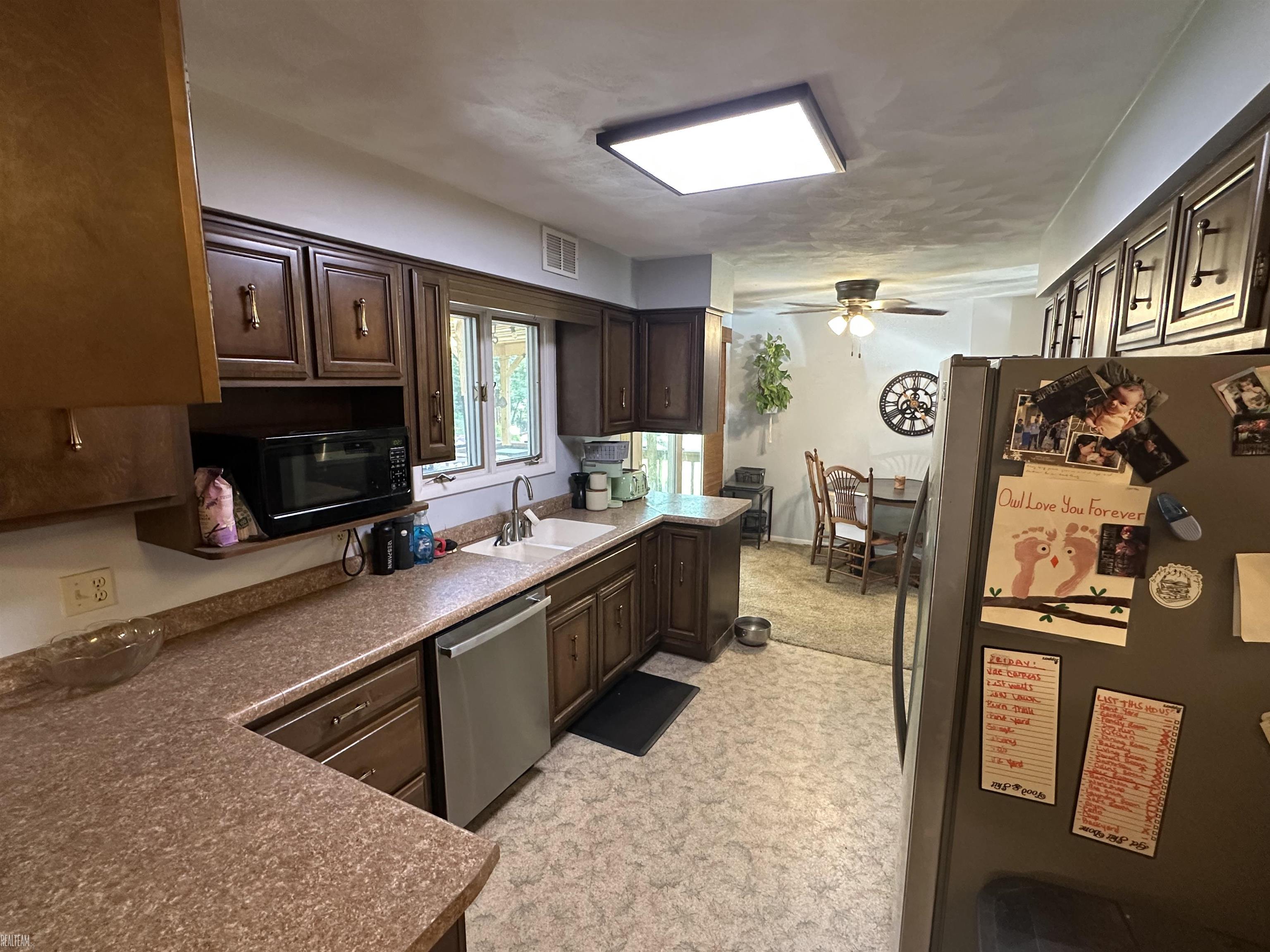 228 Indian Road Battle Creek, MI 49017 - Photo 10 of 42