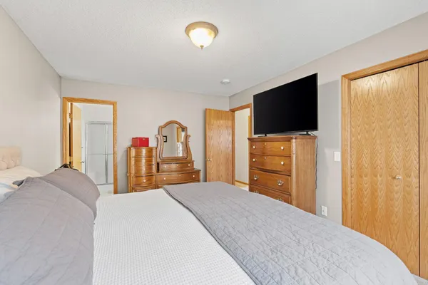 $379,900 | 2218 Chase Drive, Faribault, MN 55021