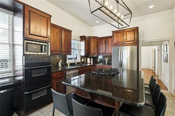 $6,000 | 2820 Calhoun Street, New Orleans, LA 70118