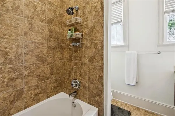$6,000 | 2820 Calhoun Street, New Orleans, LA 70118