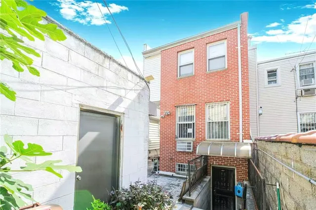 $1,335,000 | 7118 17th Avenue | Bensonhurst