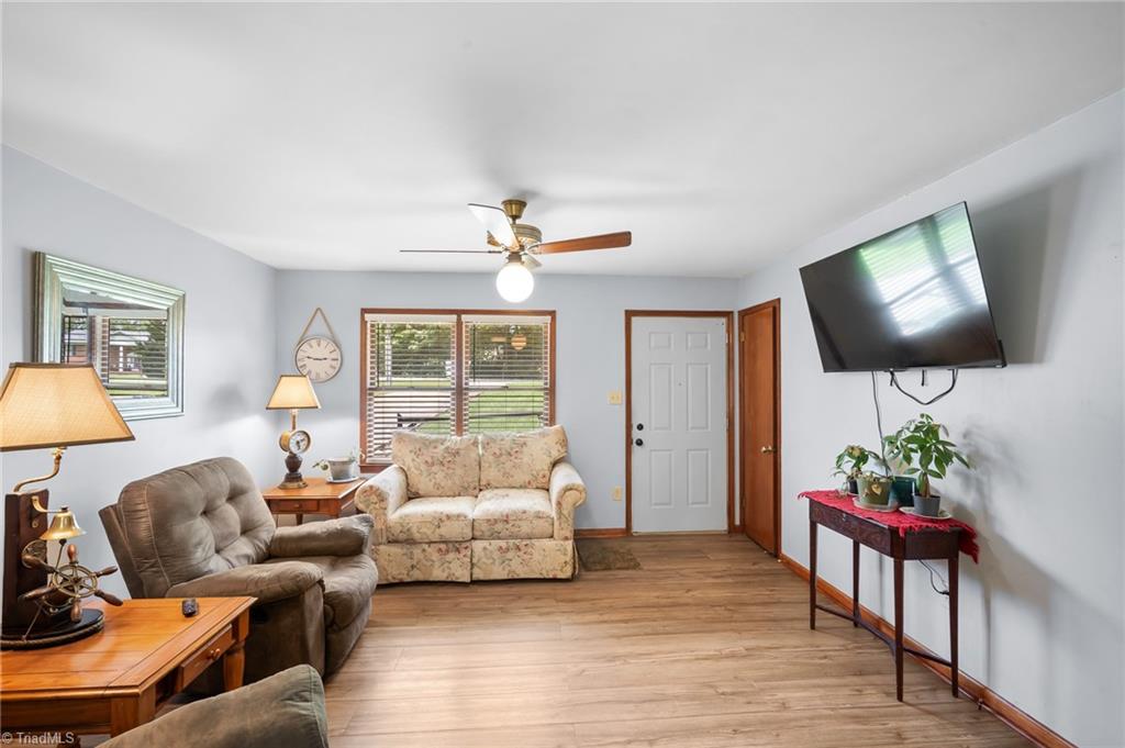 1493 Hartman Road Lexington, NC 27295 - Photo 6 of 31 Gallery Image 6
