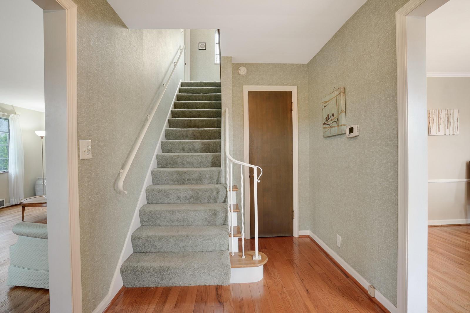 292 South Stanwood Road Bexley, OH 43209 - Photo 26 of 59
