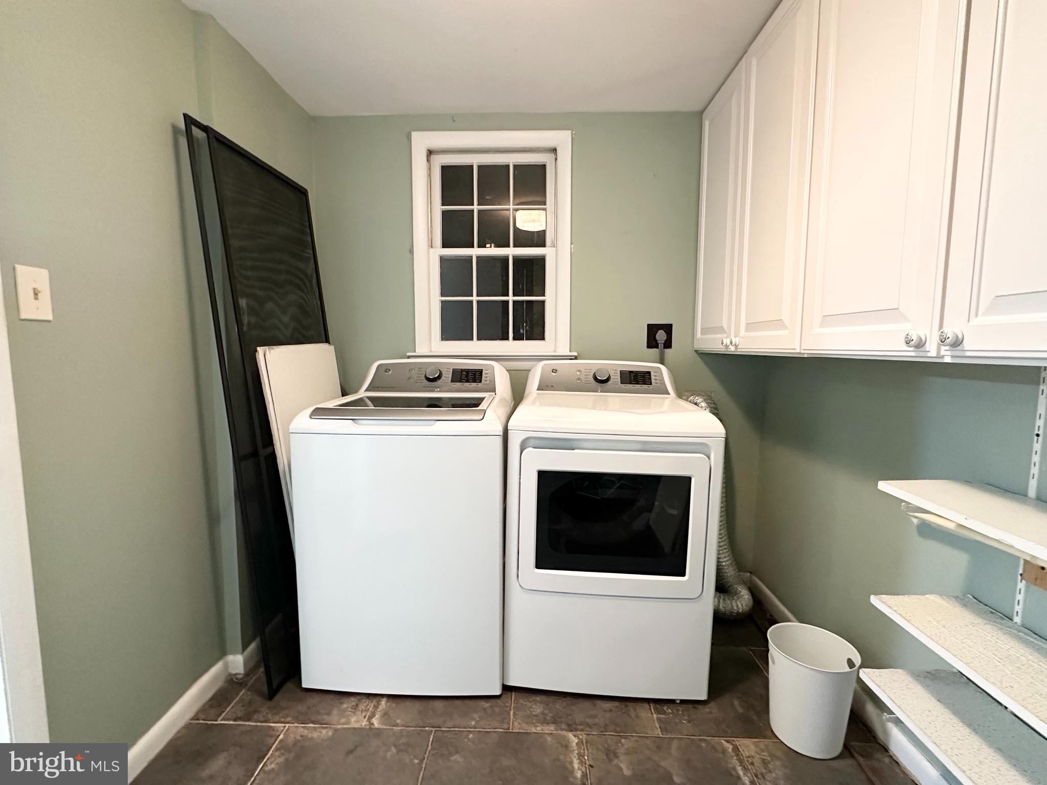 9805 Binyon Court Fort Washington, MD 20744 - Photo 14 of 25 a utility room with dryer and washer