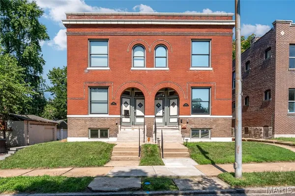 $330,000 | 3445 Michigan Avenue, St. Louis, MO 63118