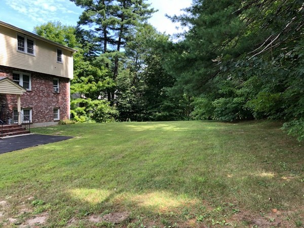 20 Spaulding Street, Unit B Townsend, MA 01469 - Photo 2 of 11