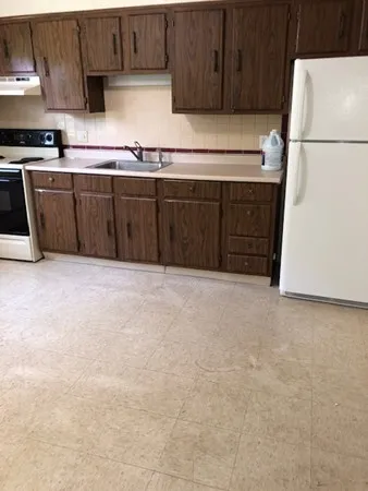 $1,600 | 20 Spaulding Street, Unit B, Townsend, MA 01469