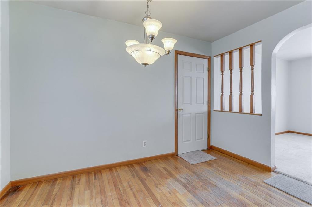 201 Hopkins Road Cumberland, IN 46229 - Photo 5 of 31