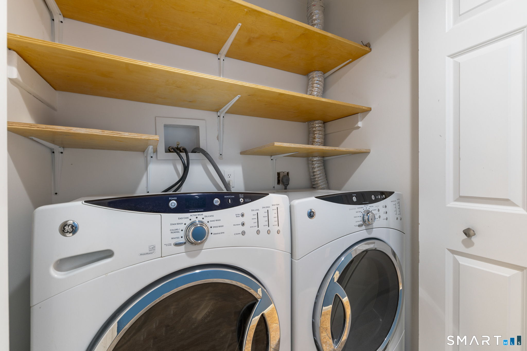 2 Mansfield Grove Road, Unit 362 East Haven, CT 06512 - Photo 27 of 37