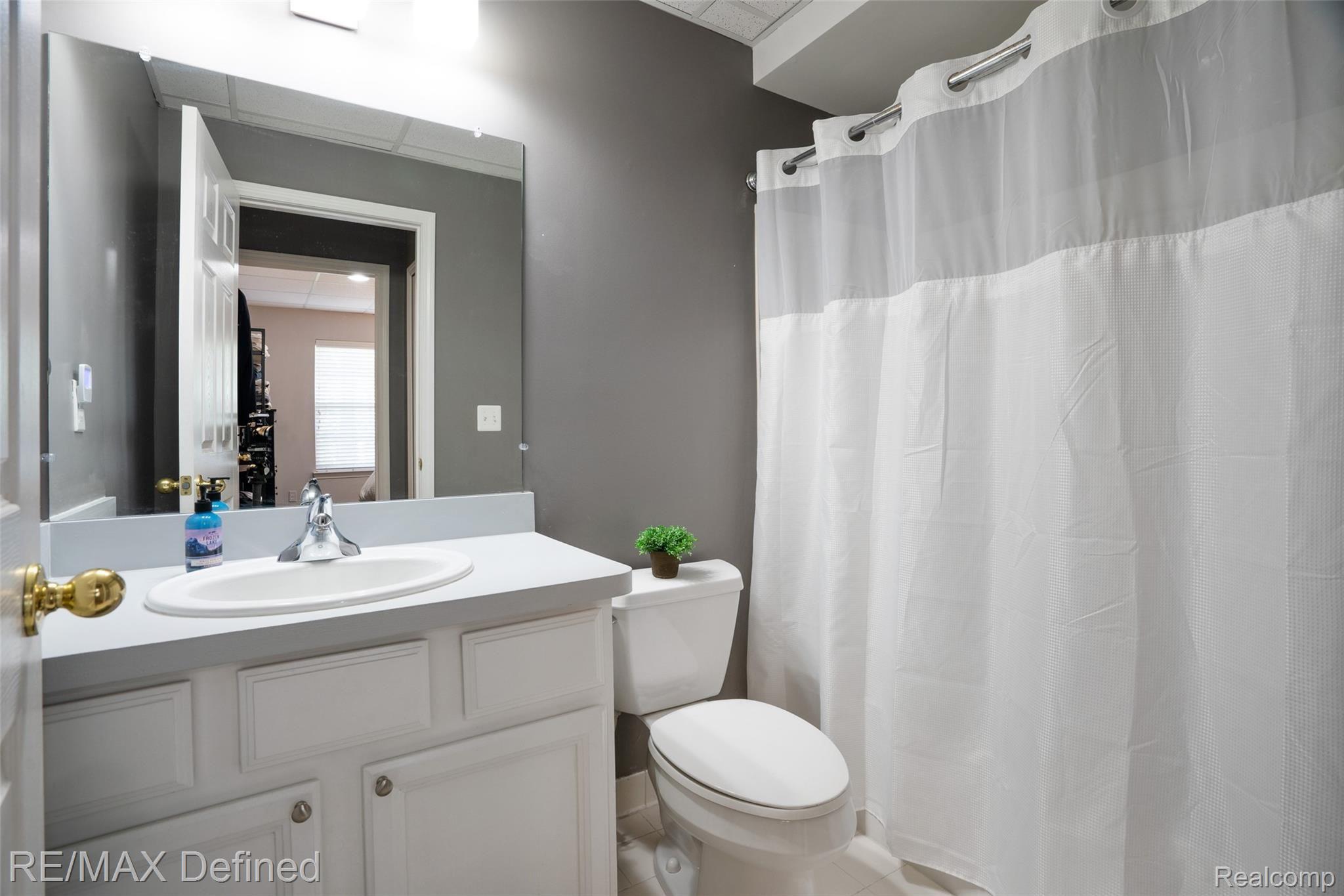 735 East Bluff Court Rochester, MI 48306 - Photo 50 of 53 735-E-Bluff-Ct (50).jpg