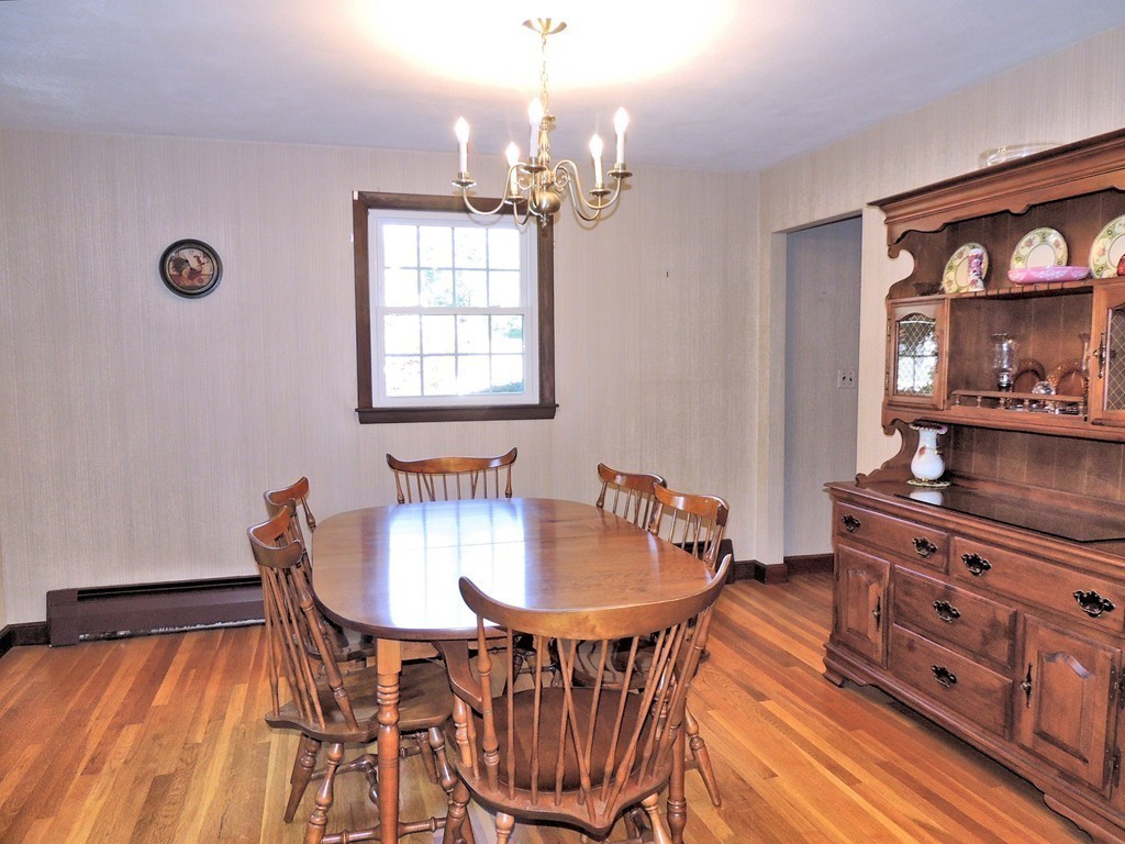 12 Norma Road Bedford, MA 01730 - Photo 4 of 13