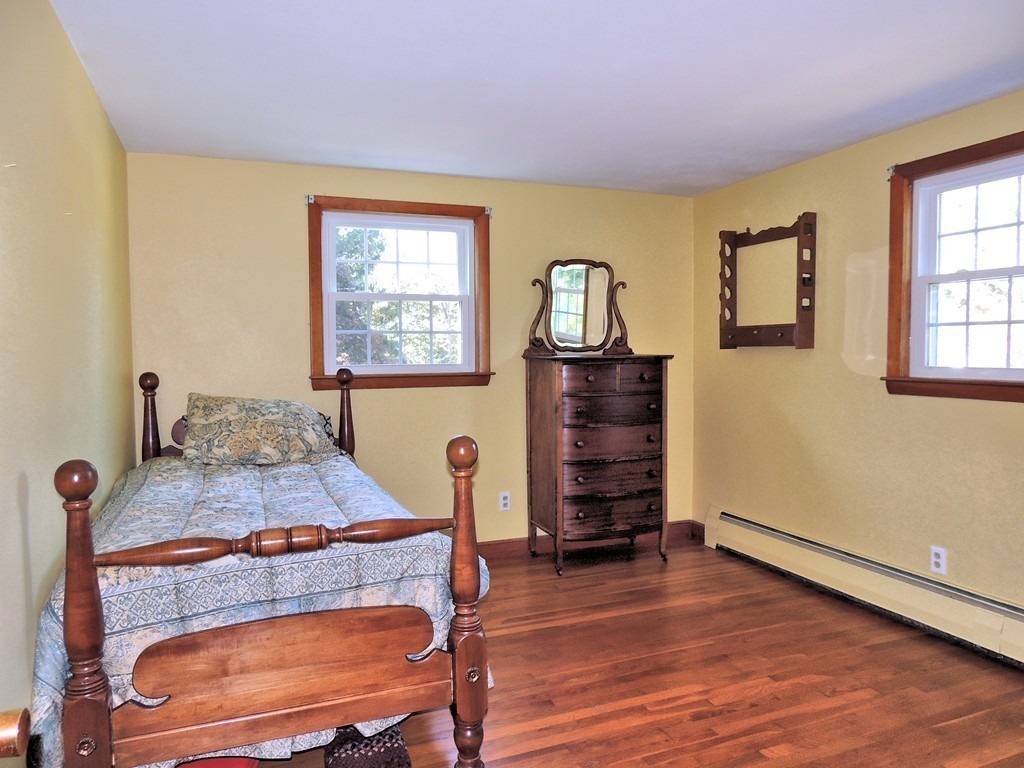 12 Norma Road Bedford, MA 01730 - Photo 5 of 13