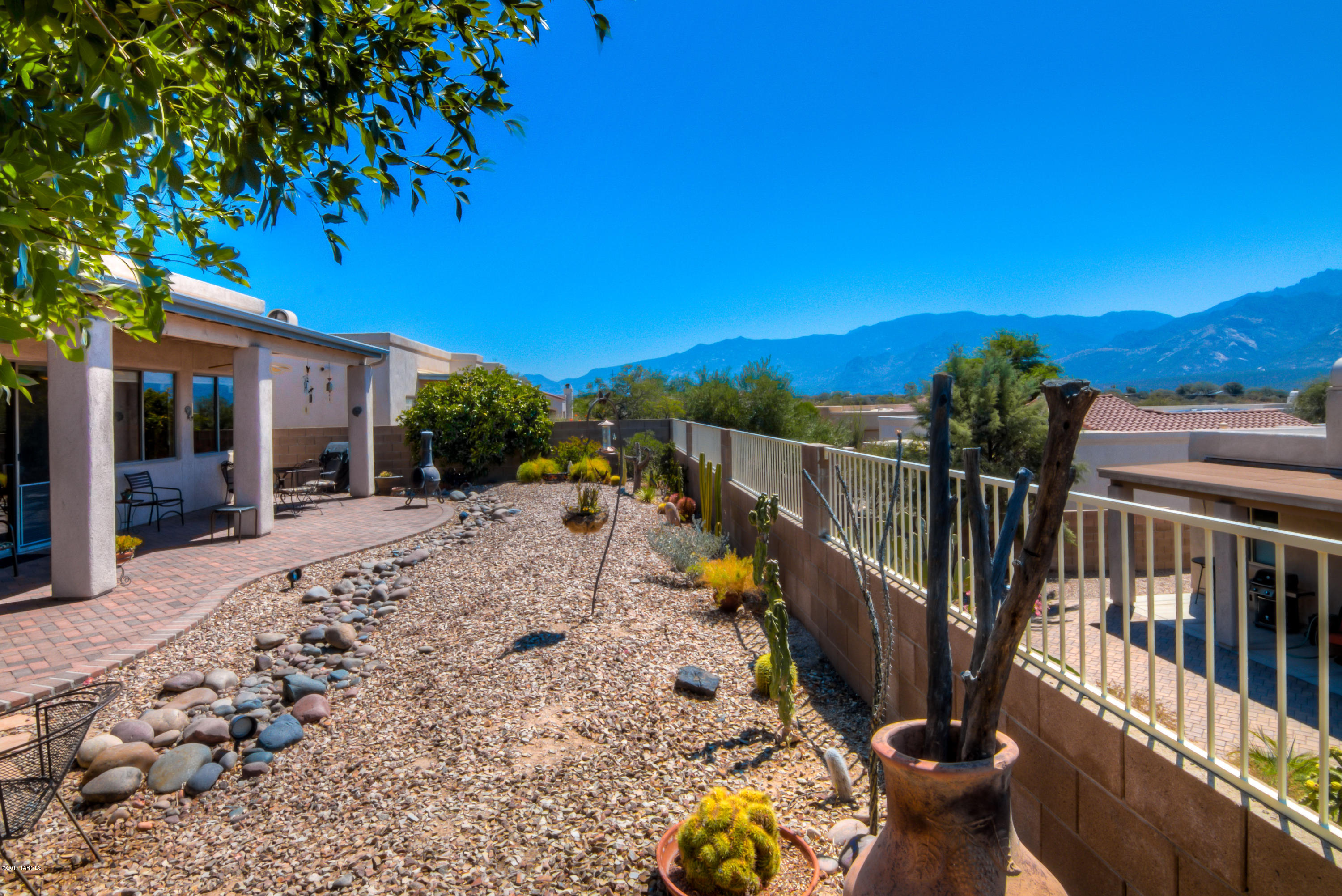 345 West Wheeler Road Oro Valley, AZ 85737 - Photo 30 of 35