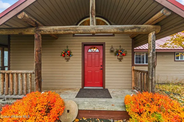 $1,324,000 | 6584 East Burma Road, Harrison, ID 83833