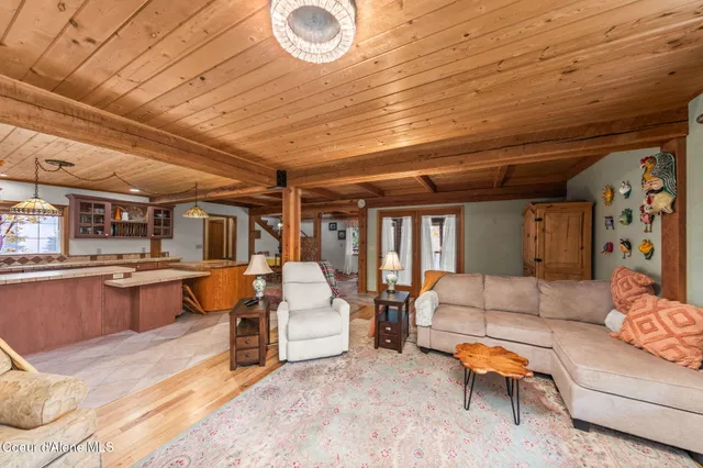 $1,374,000 | 6584 East Burma Road, Harrison, ID 83833