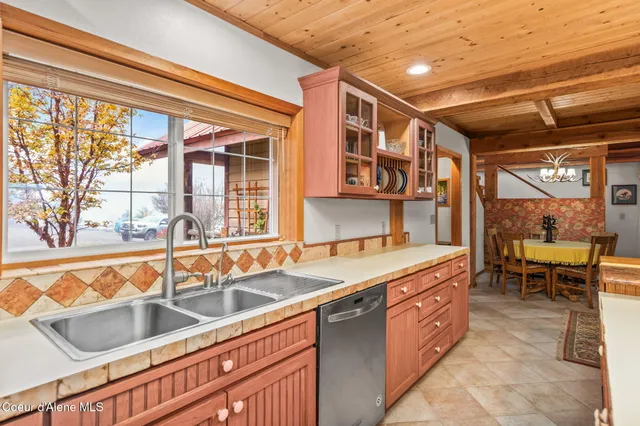 $1,374,000 | 6584 East Burma Road, Harrison, ID 83833