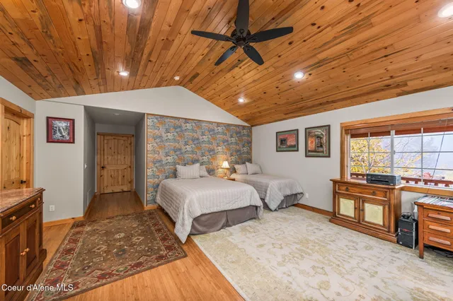 $1,374,000 | 6584 East Burma Road, Harrison, ID 83833