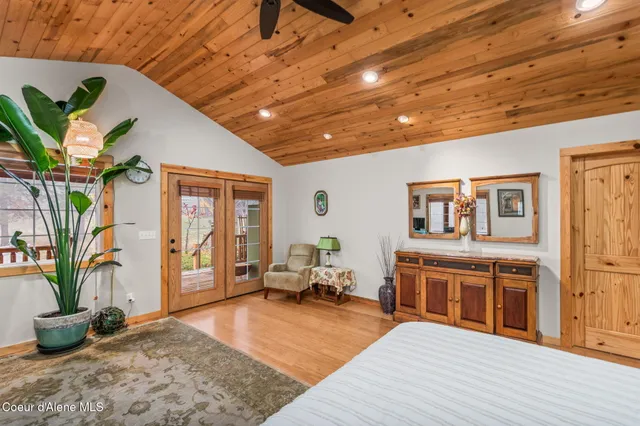 $1,374,000 | 6584 East Burma Road, Harrison, ID 83833