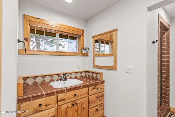 $1,324,000 | 6584 East Burma Road, Harrison, ID 83833