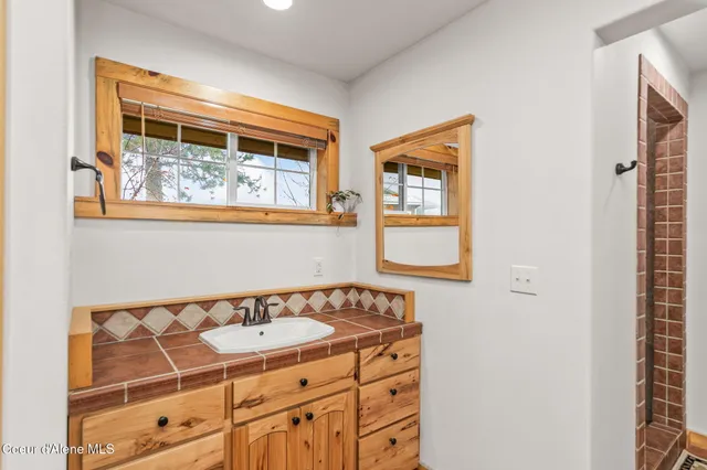 $1,374,000 | 6584 East Burma Road, Harrison, ID 83833