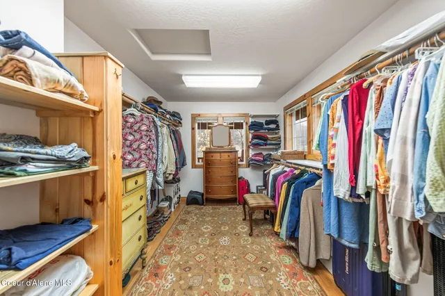 $1,374,000 | 6584 East Burma Road, Harrison, ID 83833