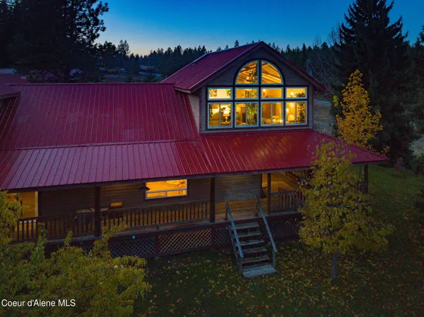 $1,324,000 | 6584 East Burma Road, Harrison, ID 83833