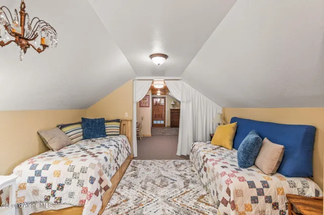 $1,374,000 | 6584 East Burma Road, Harrison, ID 83833