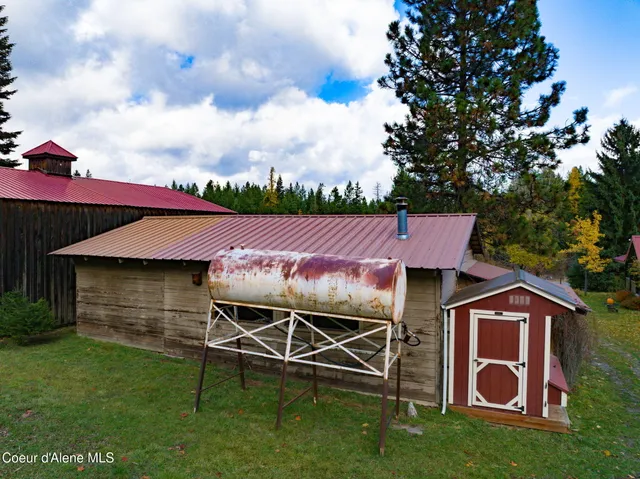 $1,374,000 | 6584 East Burma Road, Harrison, ID 83833