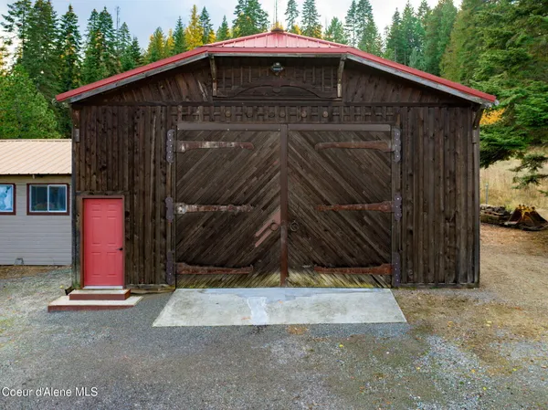 $1,324,000 | 6584 East Burma Road, Harrison, ID 83833