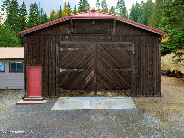 $1,374,000 | 6584 East Burma Road, Harrison, ID 83833