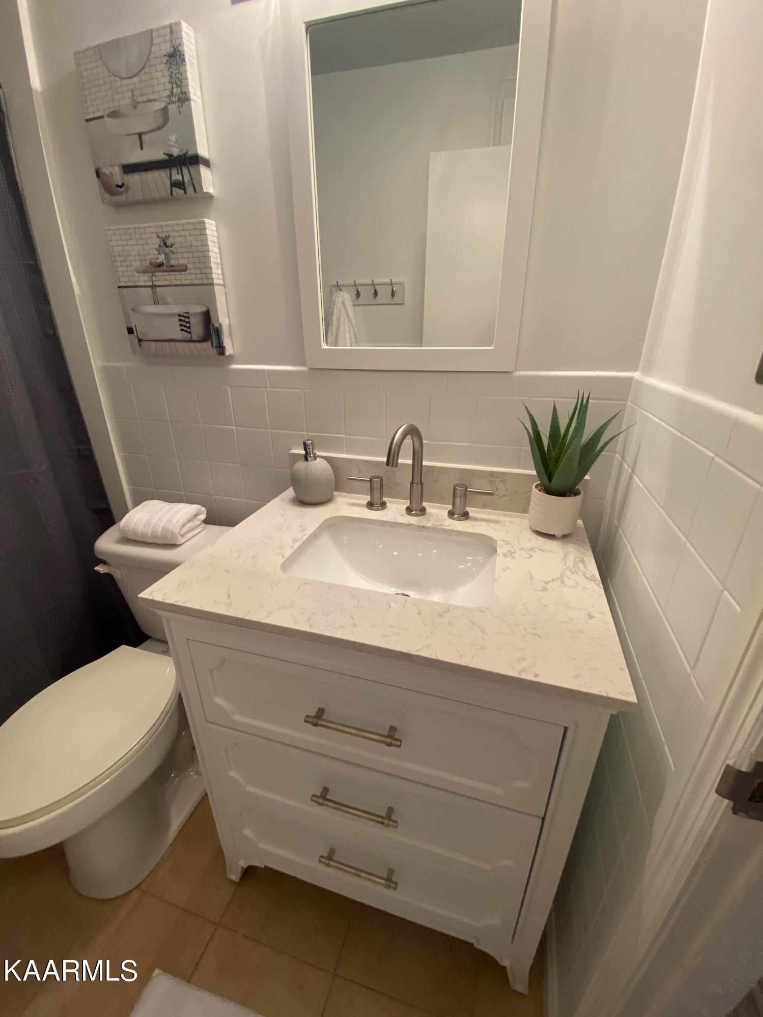 1530 Wilson Road Knoxville, TN 37912 - Photo 19 of 26 Bath 2