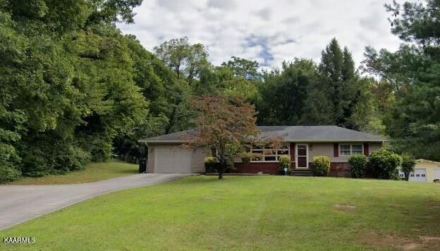 1530 Wilson Road Knoxville, TN 37912 - Photo 2 of 26 Front