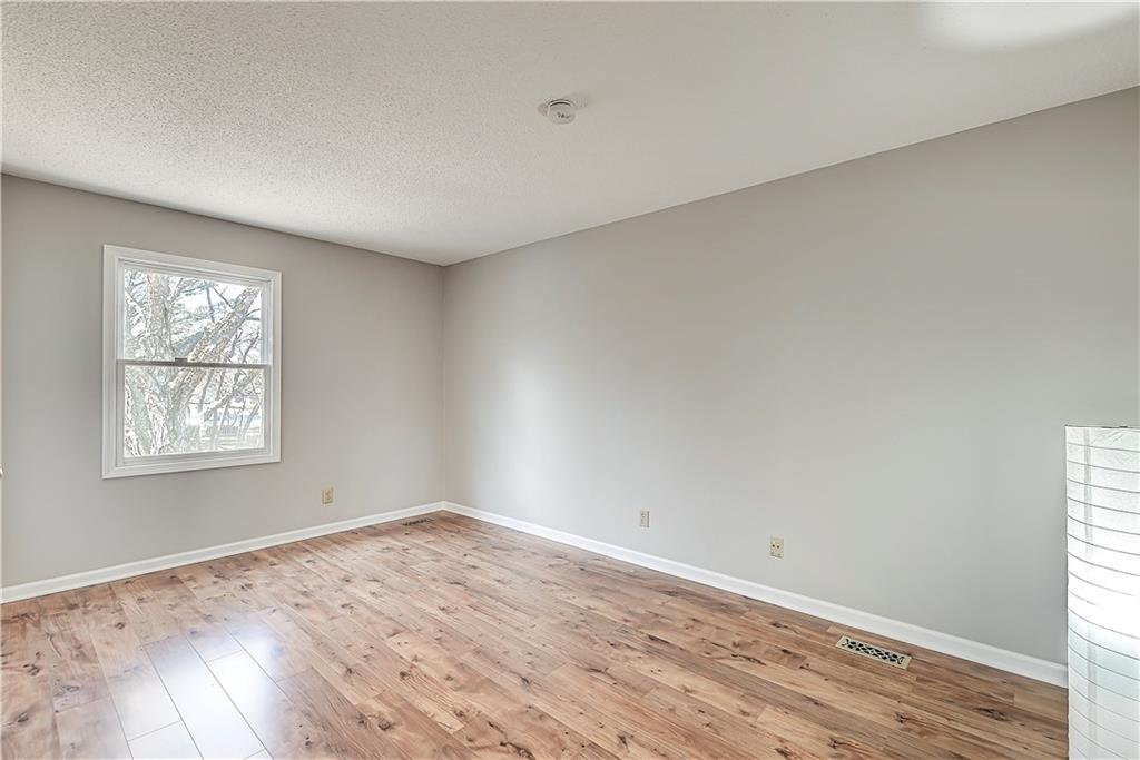 12556 Charing Cross Road Carmel, IN 46033 - Photo 26 of 32 Gallery Image 26