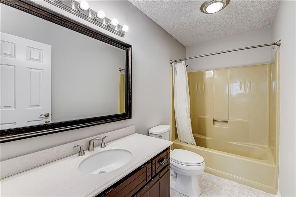 12556 Charing Cross Road Carmel, IN 46033 - Photo 28 of 32 Gallery Image 28