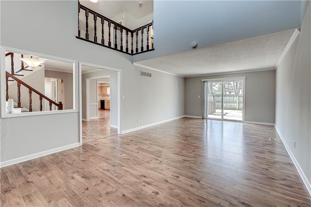 12556 Charing Cross Road Carmel, IN 46033 - Photo 5 of 32 Gallery Image 5