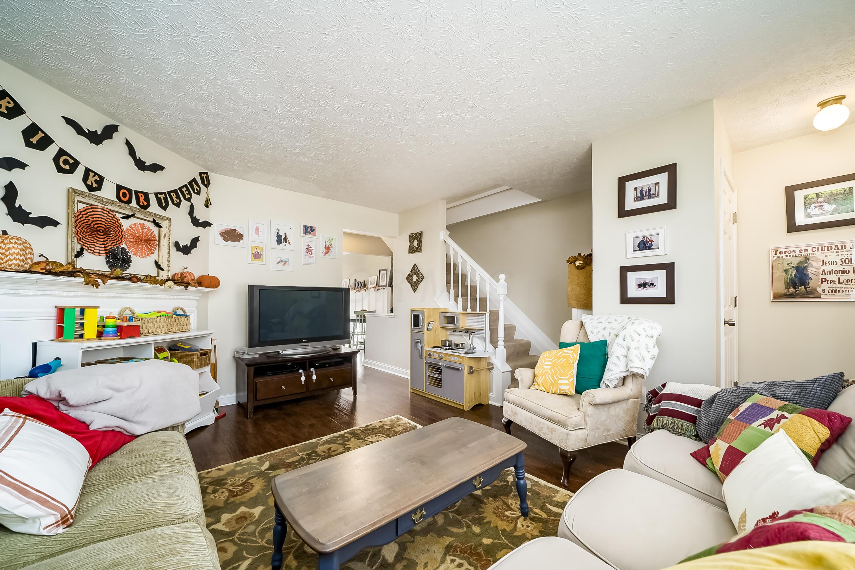 2717 Hard Road Columbus, OH 43235 - Photo 12 of 28 Gallery Image 12