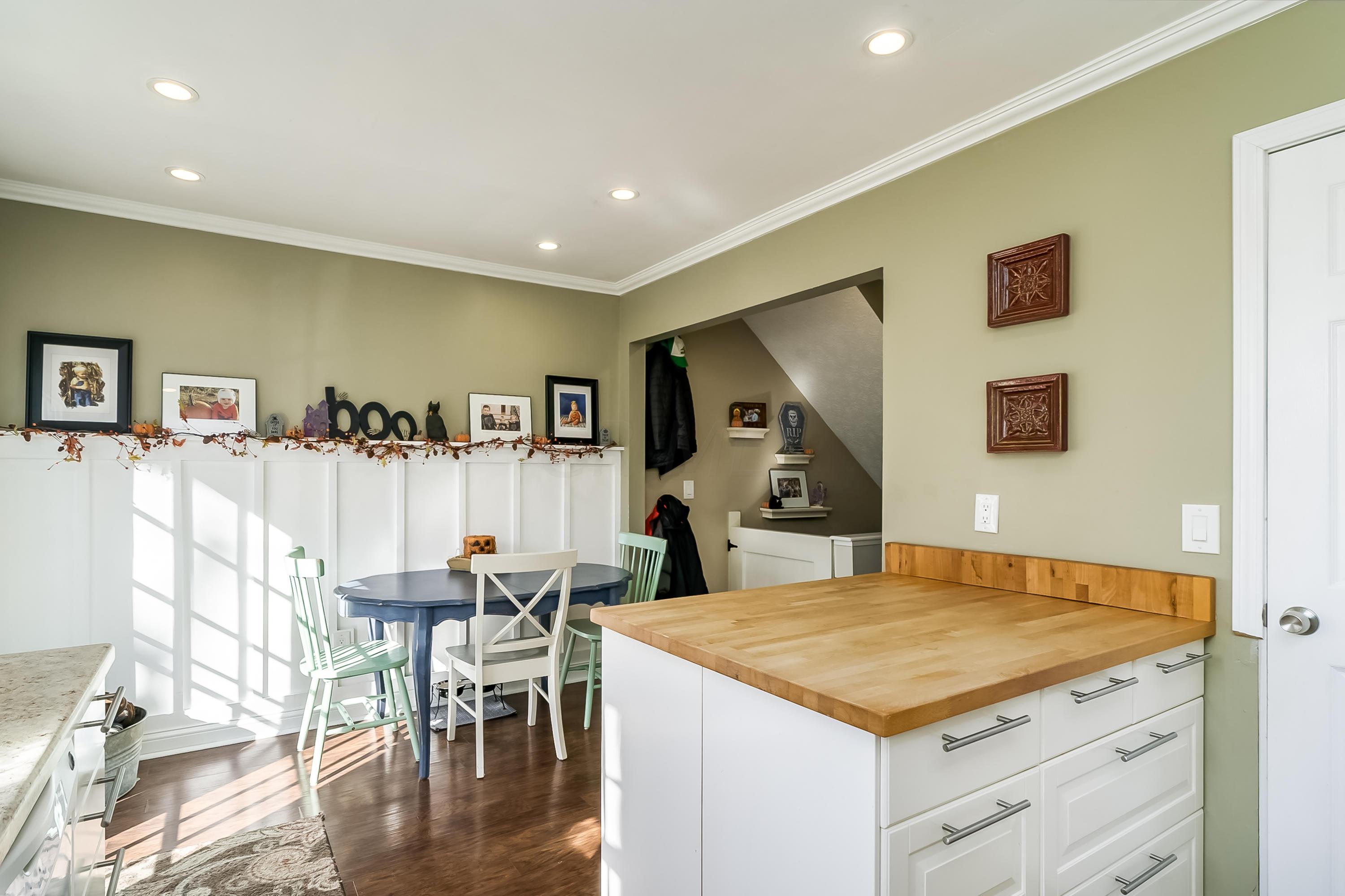2717 Hard Road Columbus, OH 43235 - Photo 6 of 28 Gallery Image 6