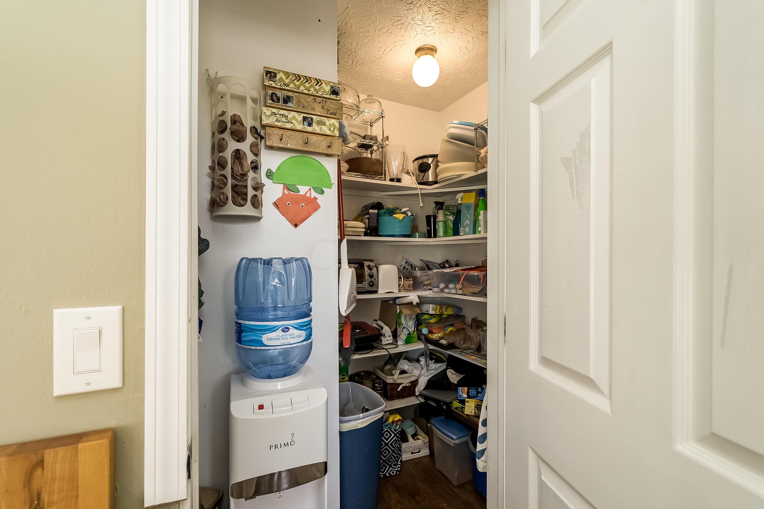 2717 Hard Road Columbus, OH 43235 - Photo 9 of 28 Gallery Image 9