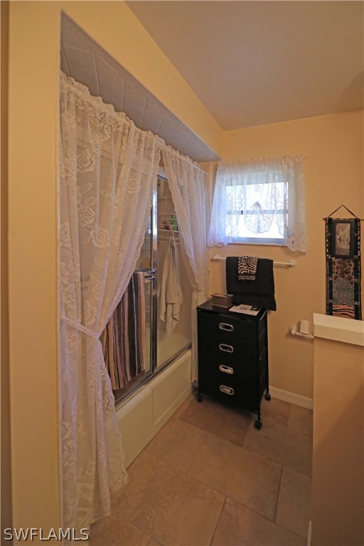 14430 Cemetery Road Fort Myers, FL 33905 - Photo 20 of 35 a living room with furniture and a flat screen tv