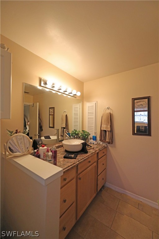 14430 Cemetery Road Fort Myers, FL 33905 - Photo 21 of 35 a view of a kitchen with appliances