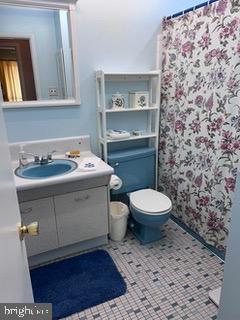 6615 Bowie Drive Springfield, VA 22150 - Photo 17 of 67 Full Bath hallway